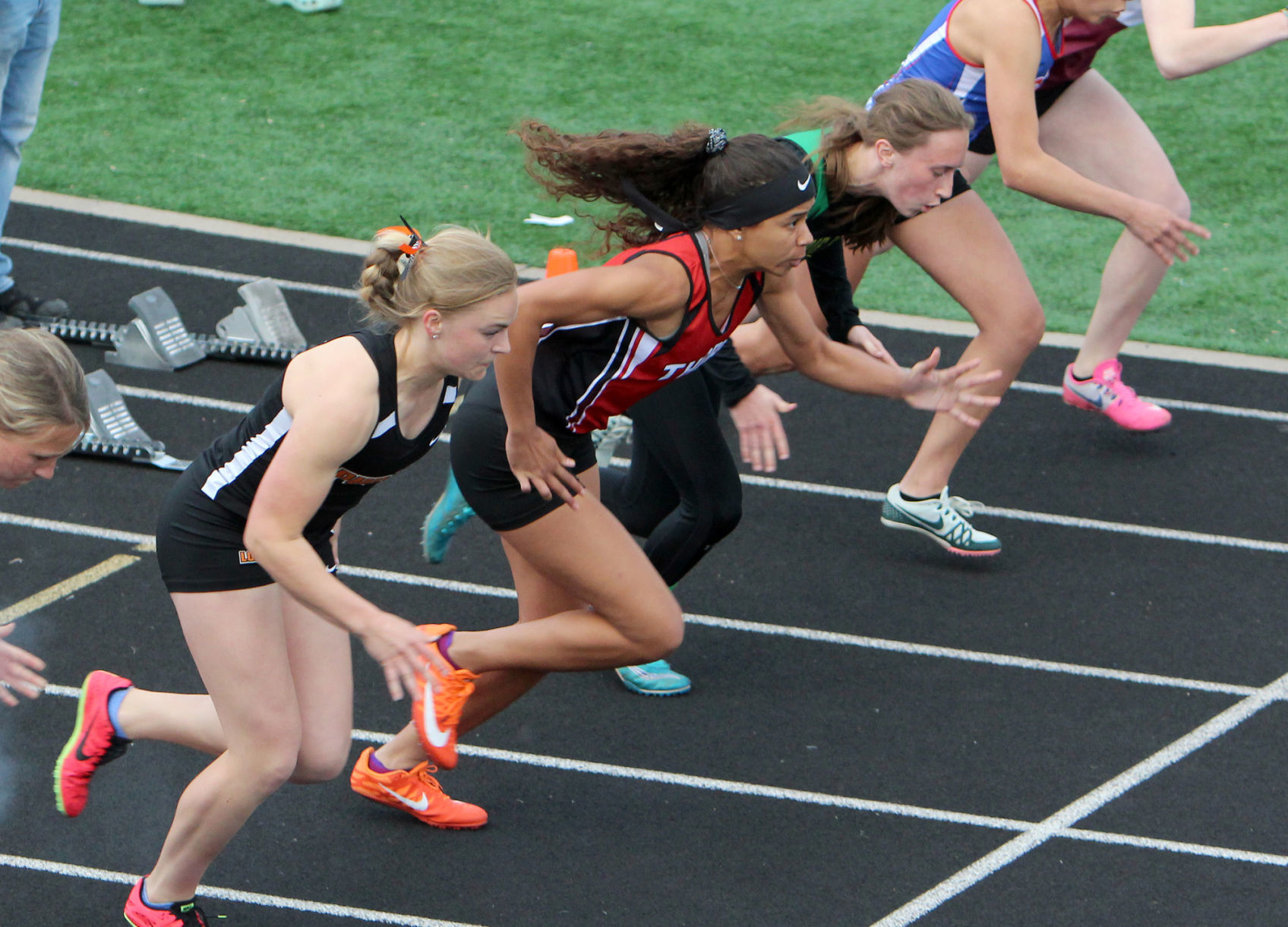 Division 3 track and field sectionals at Cameron 5-23-19